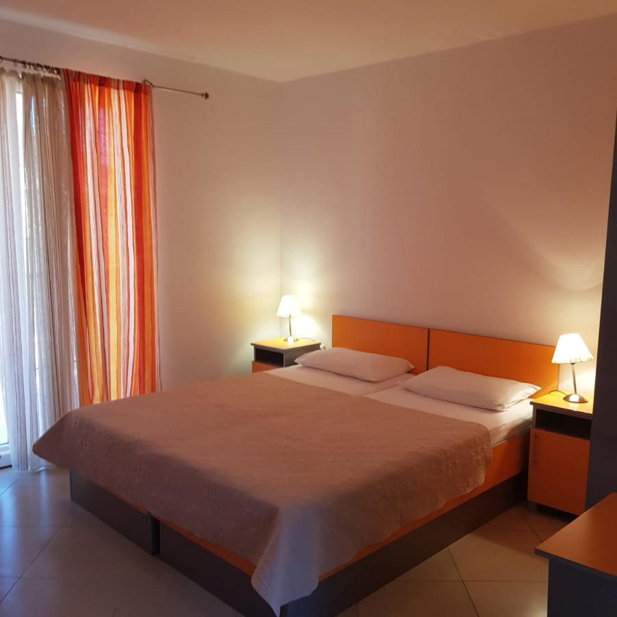 Apartments Galija Petrovac Exterior photo